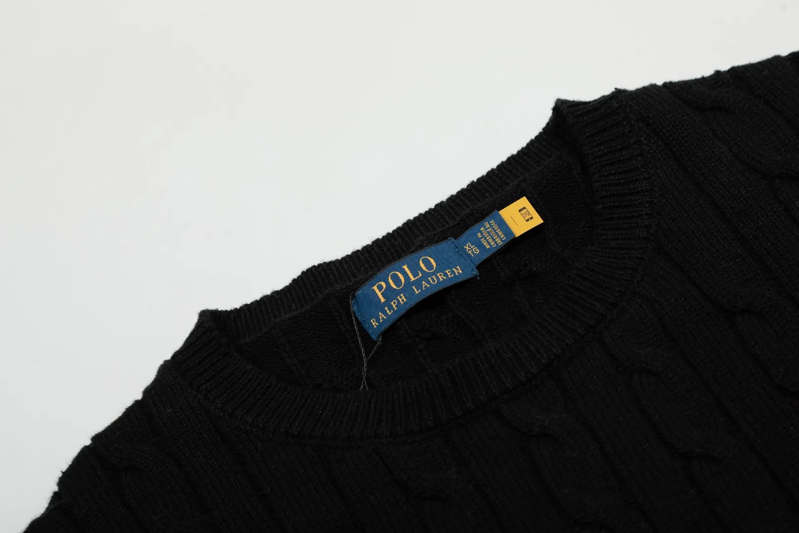 🅿️170 "Top quality" Style number: DS052# (not off the shelves all year round) [Ralph Lauren men's round neck solid color pony embroidered logo knitted short sleeves] ✅Ralph Lauren classic basic versatile men's knitted short sleeves for all seasons ✅Main supply platform live broadcast Wholesale entities Replenish when out of stock Not off the shelves ✅ZP quality 1:1 version Scan the code to enter the GF website Counter quality ✅Detailed quality The only one in Guangzhou Imported high-quality cotton yarn, focusing on high-end, cost-effective, good quality needless to say ✅The version is restored to the original order, the maximum size can be worn up to 200 pounds, loose, comfortable and stress-free ✅The upper body is simple and easy to match, a must-have for men ootd. Good-looking clothes are never picky. A must-have recommendation for men's wardrobe. Size: S-XL Color: Black White Gray Khaki Navy Blue Gentleman Lake Blue